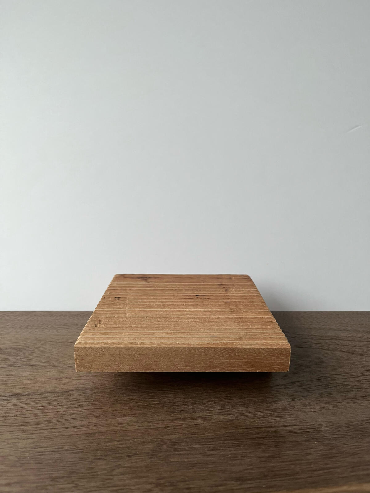 Image of a bathroom coaster used to place bathroom products on top. White background.